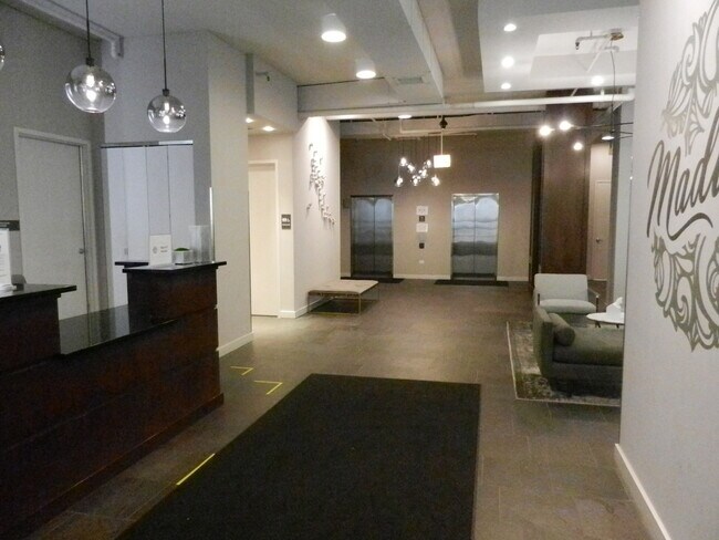 Foto del edificio - 901 W Madison St