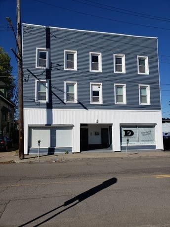 Building Photo - 14 Willow St