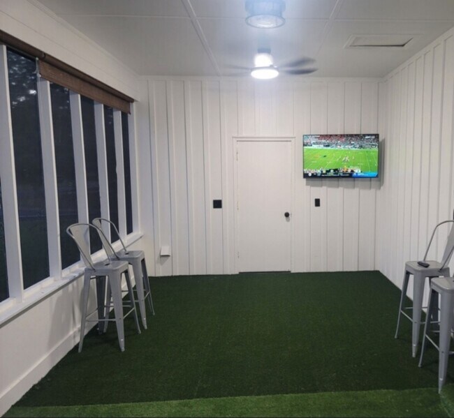 Foto del edificio - 3321 4th Ave