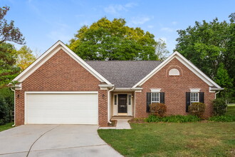 Building Photo - 5812 Avian Pl