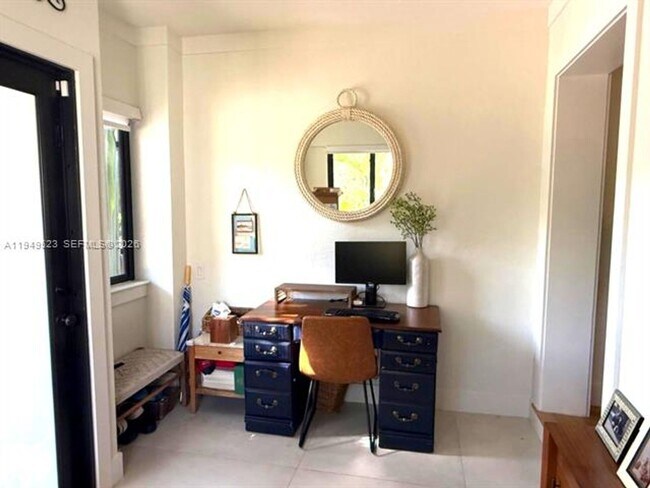 Foto del edificio - 5827 SW 29th St