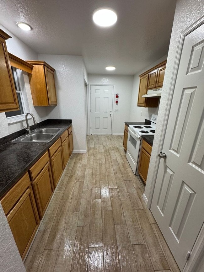 Photo - Pineville Ln Apartment