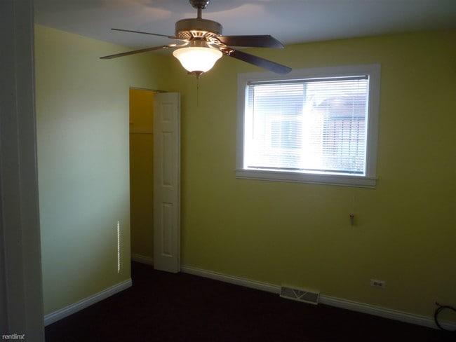 Building Photo - 3 br, 1 bath House - 4104 W 137th St