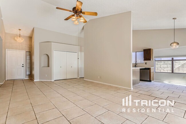 Foto del edificio - 2718 N 87th Ave