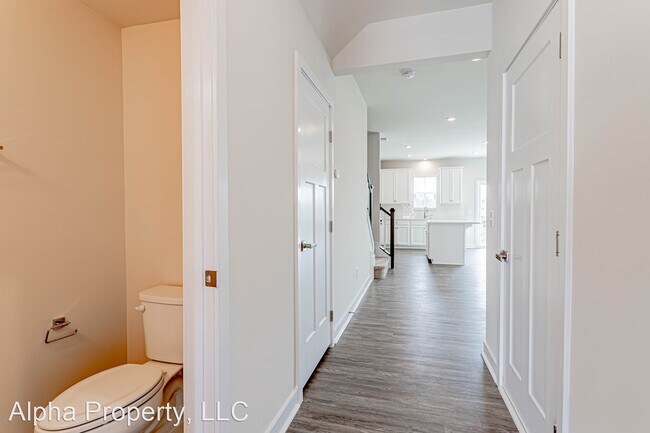 Building Photo - 3 br, 2.5 bath House - 127 Roseridge Dr