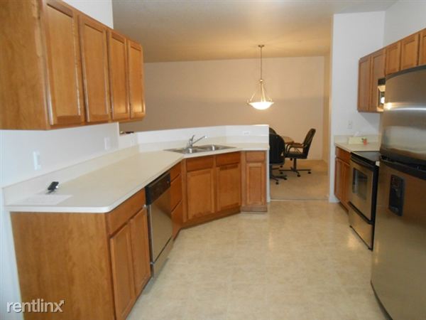 Building Photo - 23436 Ridgeview St