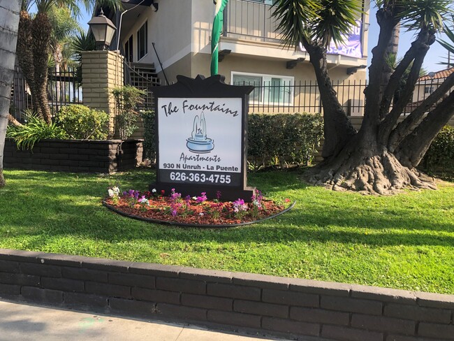 Foto del edificio - 930 N Unruh Ave