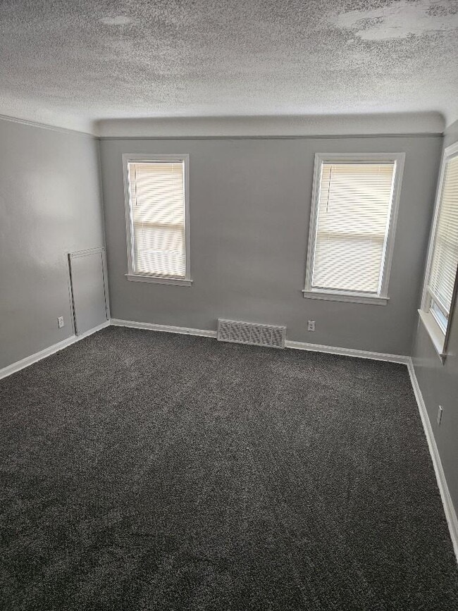 Building Photo - 9658 Beaverland St