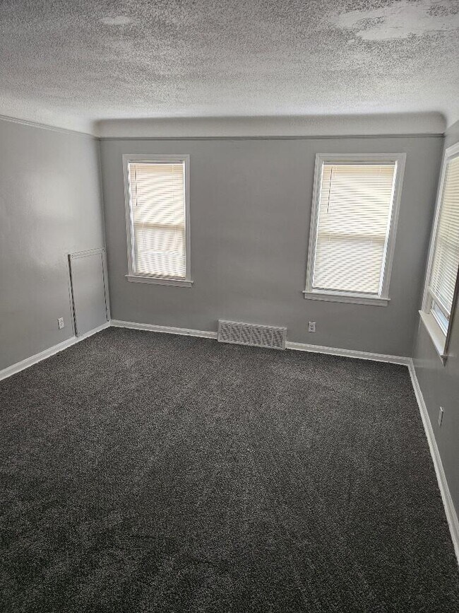 Foto del edificio - 9658 Beaverland St