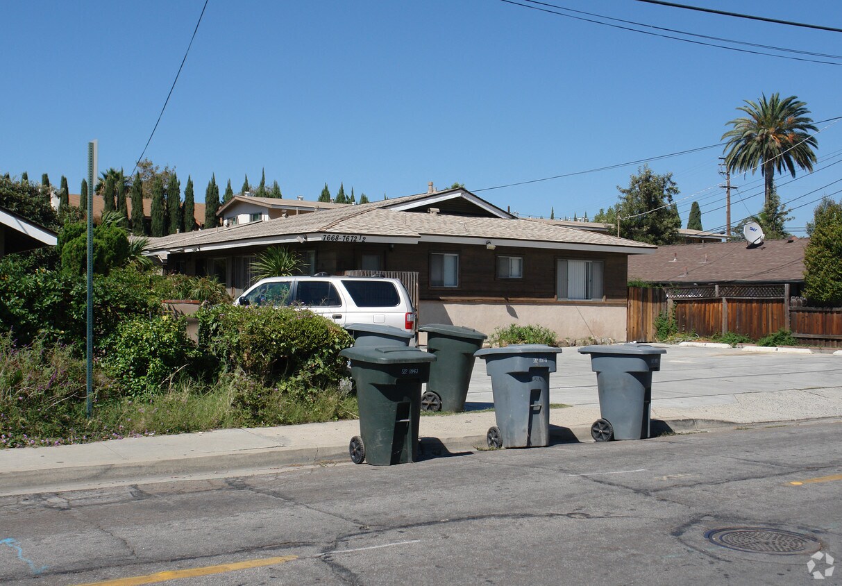 Building Photo - 7668 Normal Ave