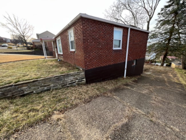 Building Photo - 358 Bost Dr