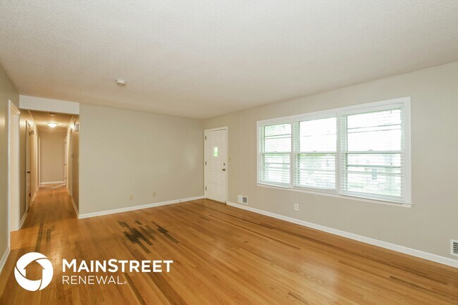 Foto del edificio - 3403 E 106th Terrace