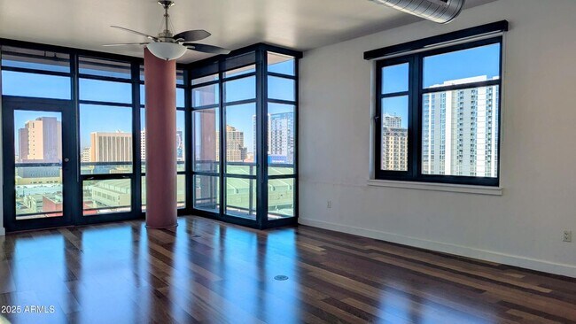 Foto del edificio - 310 S 4th St