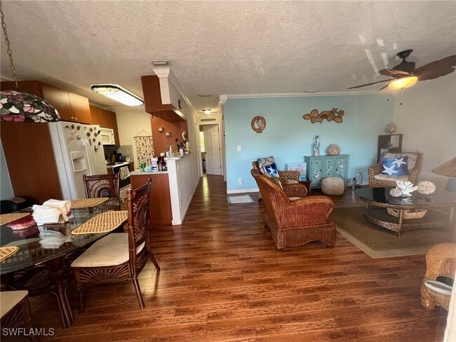 Building Photo - 4603 Bayshore Dr