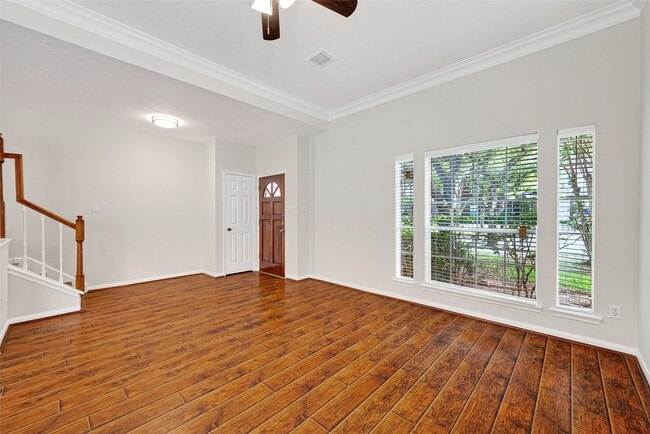 Building Photo - 4539 Springfield Lakes St
