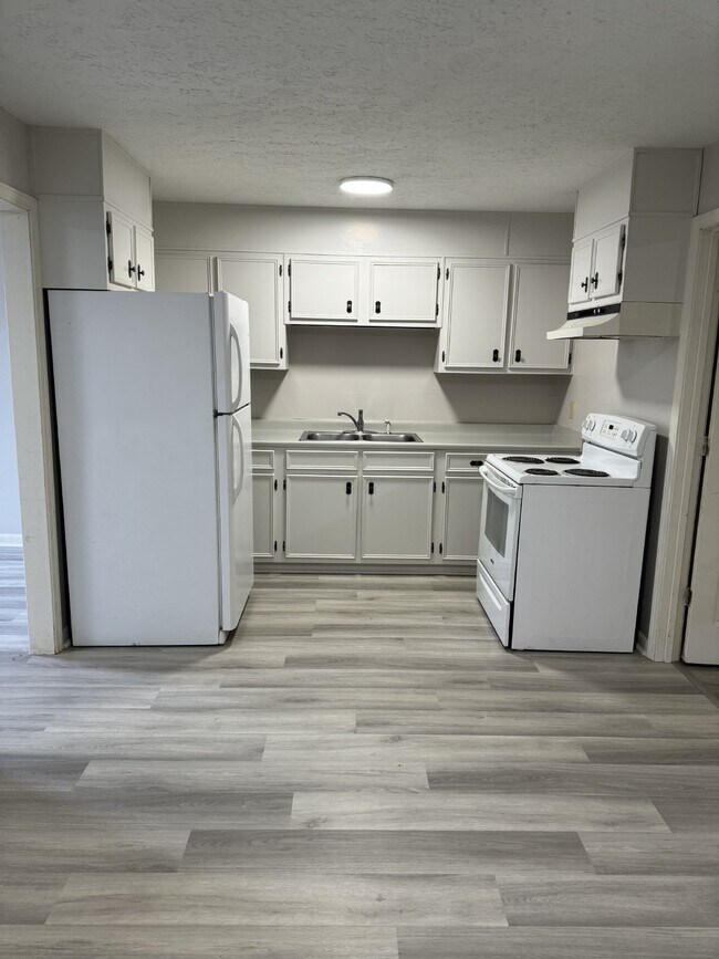 Building Photo - Apartment in Toccoa