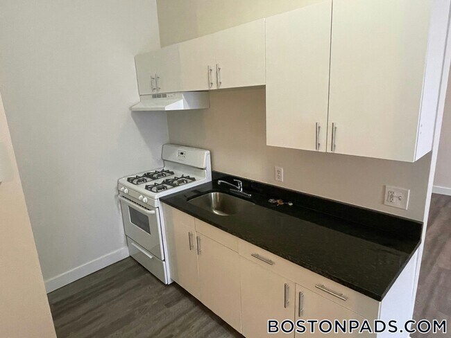 Foto del edificio - 655 Middle St