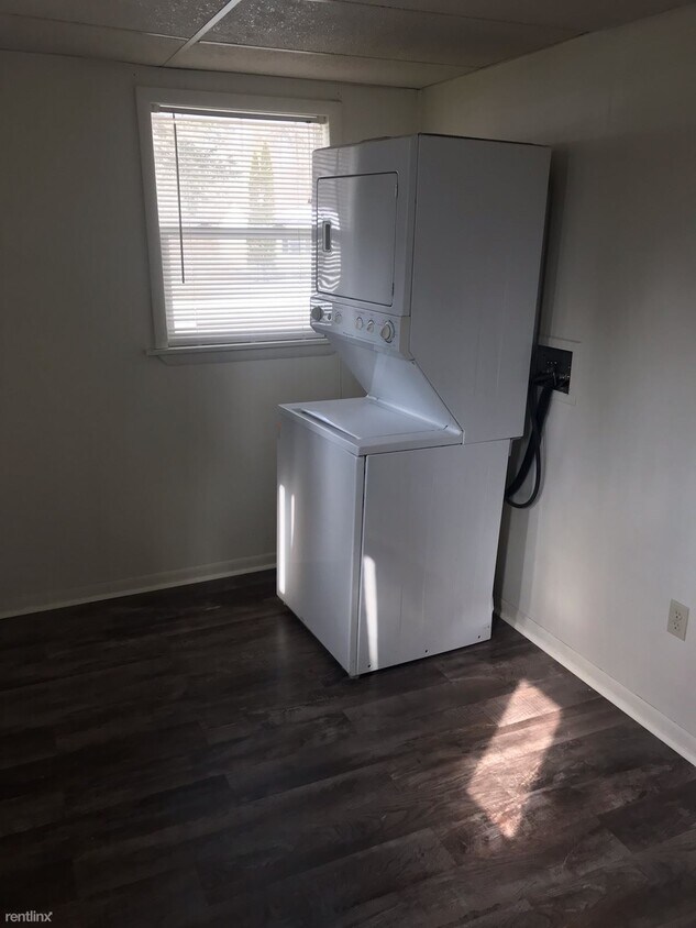 Building Photo - 2 br, 1 bath House - 218 Alexander St