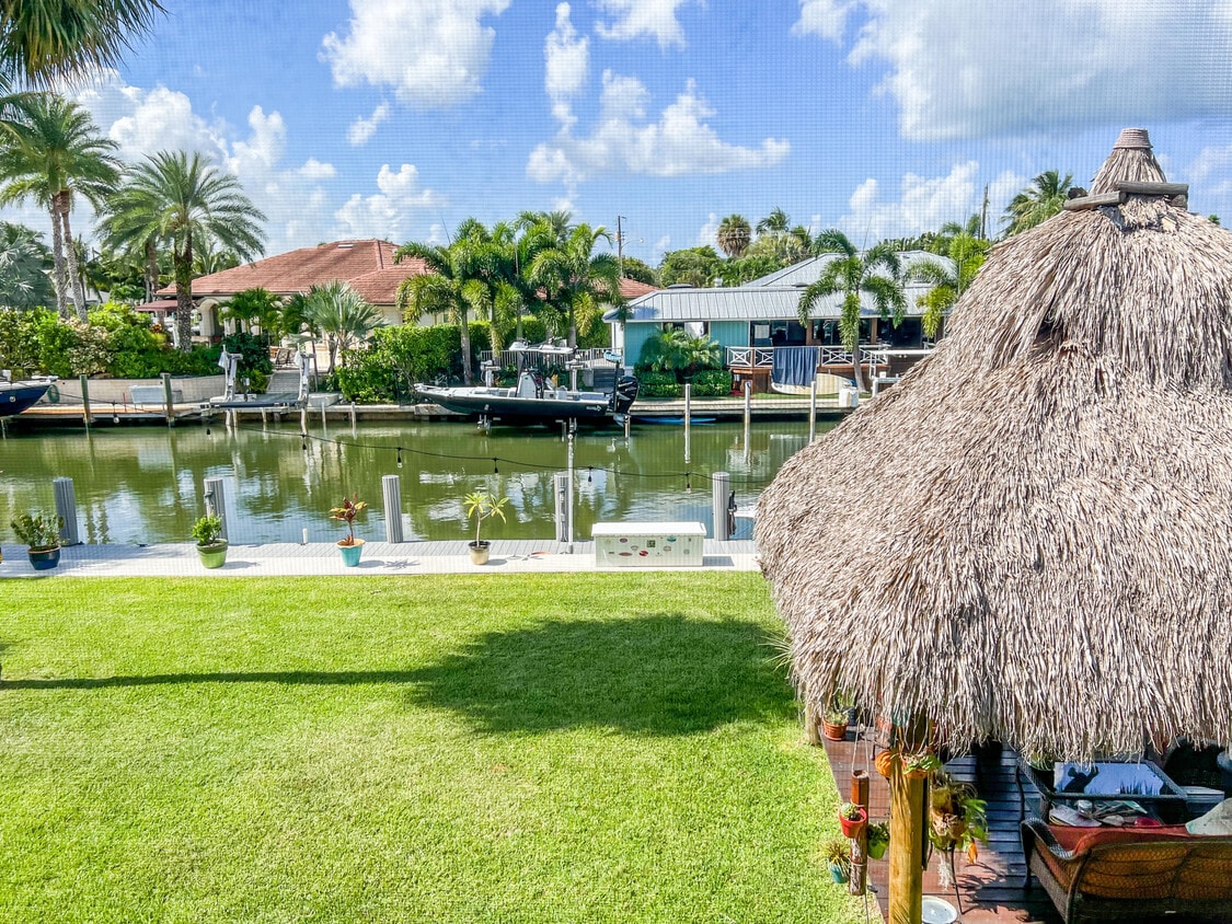 249 Center St Unit 2b, Jupiter, FL 33458 Condo for Rent in Jupiter