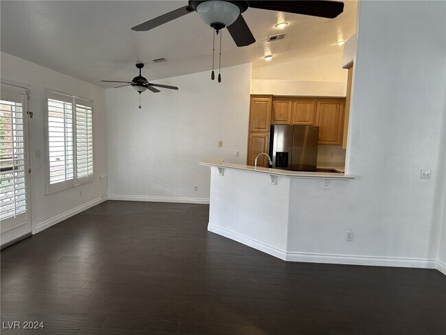 Foto del edificio - 219 Silado Ct