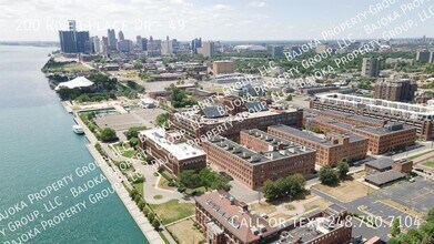 Building Photo - 200 River Pl Dr