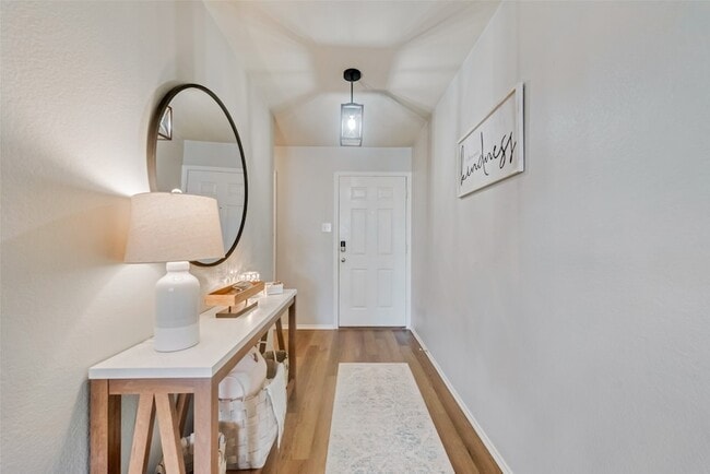 Building Photo - 9805 Tanglebrush Dr