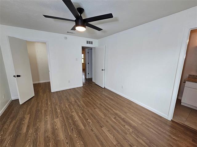 Building Photo - 523 Cumberland Dr