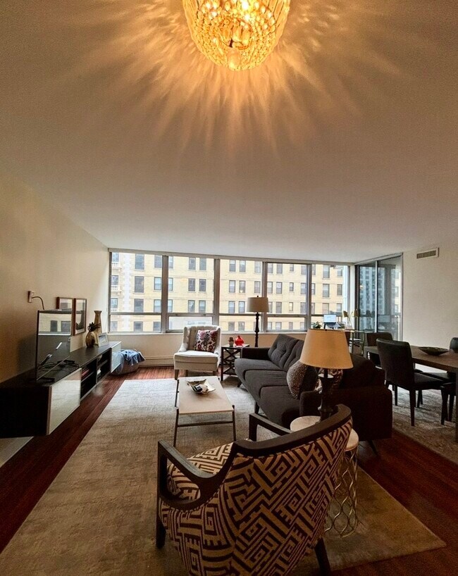 Foto del edificio - 201 E Chestnut St