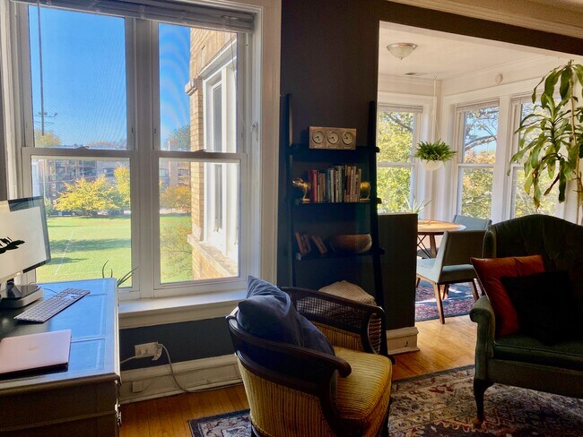 Foto del edificio - 4821 N Washtenaw Ave