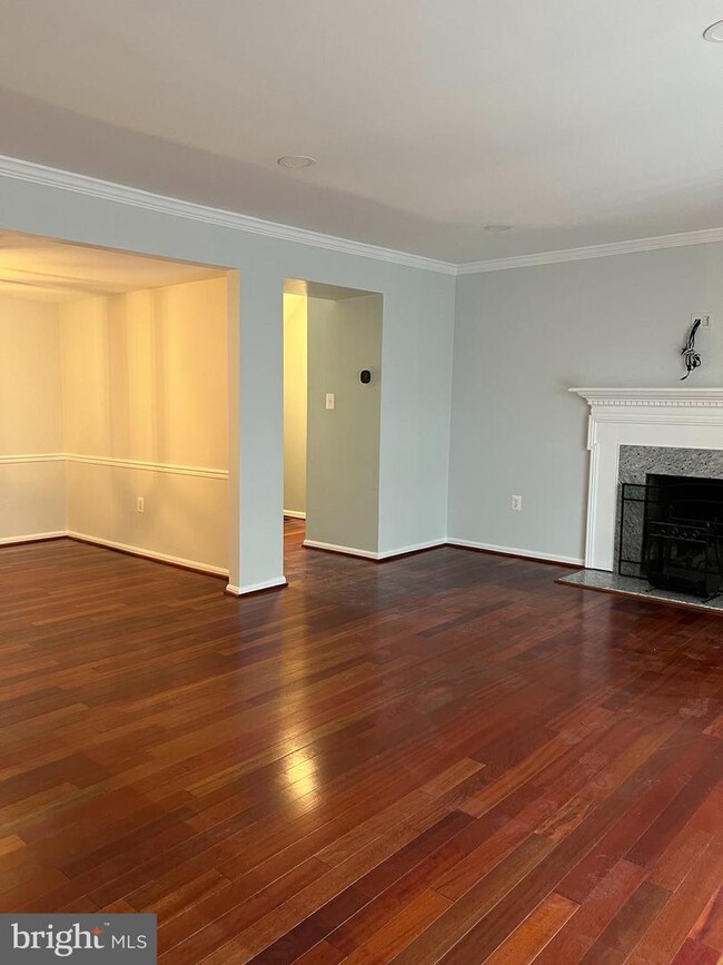 Building Photo - 1476 Carlyle Ct