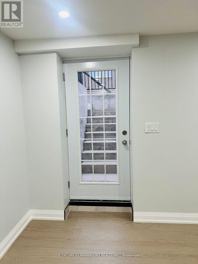 Photo du bâtiment - 1541 Prentice Rd