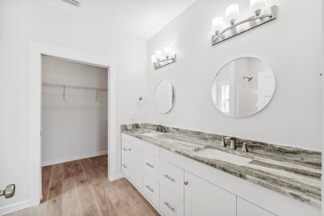 Foto del edificio - 2566 Oak St