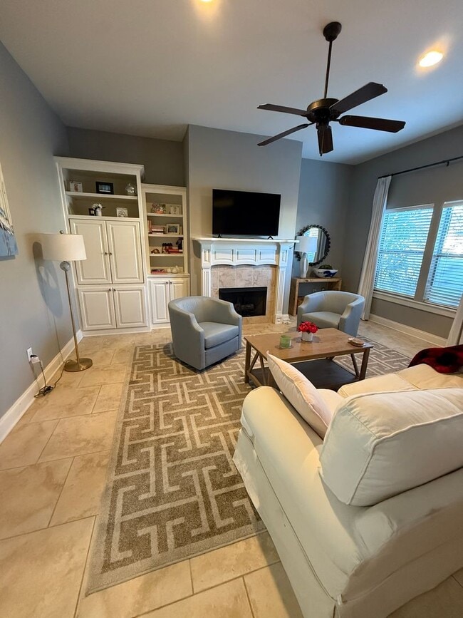 Building Photo - Must see this Beautifull home located off Staring in Santa Rosa Subdivision