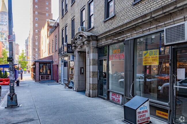 Building Photo - 203-205 E 27th St