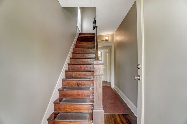 Foto del edificio - 350 Volkert St