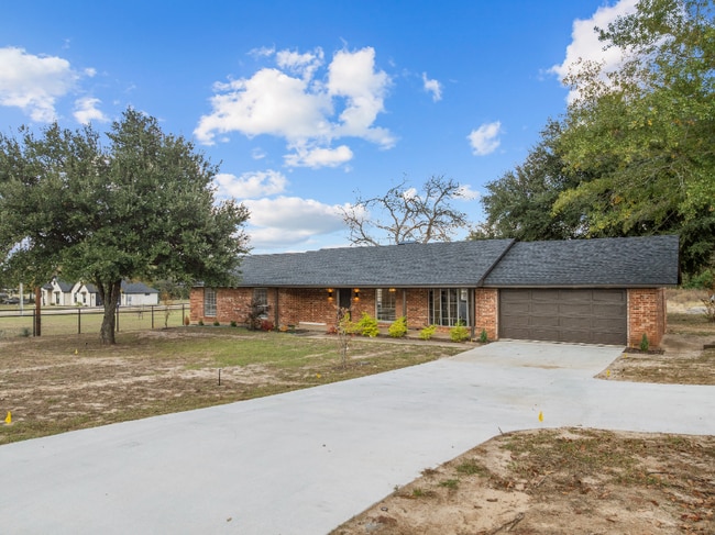 Building Photo - 12112 FM 14