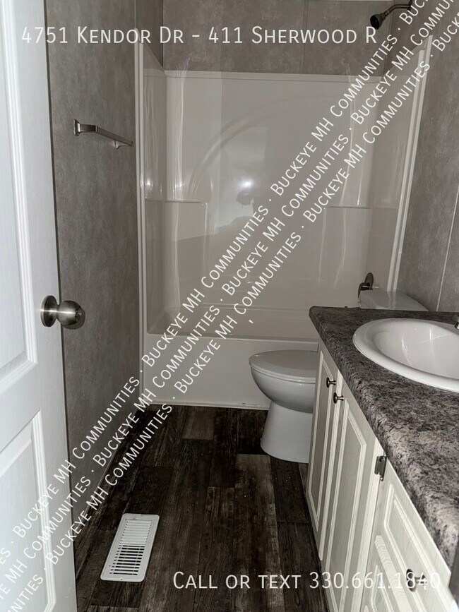 Foto del edificio - 4751 Kendor Dr