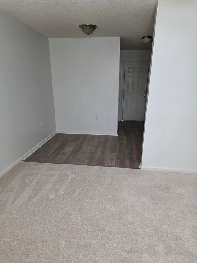 Building Photo - 6281 Ferguson Dr