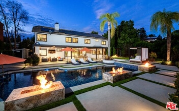 Building Photo - 29402 Deerview Ct