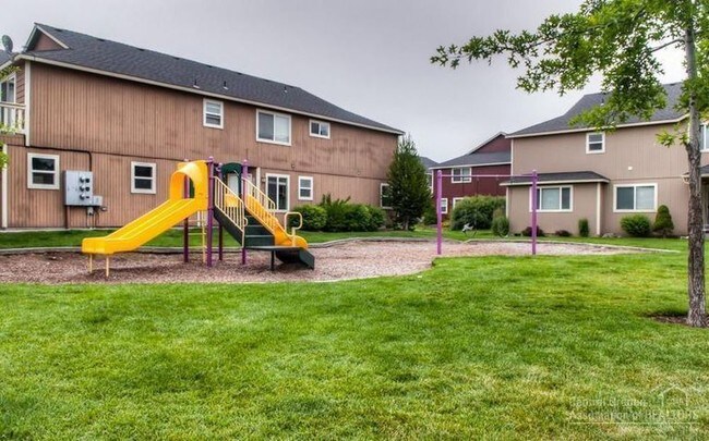 Foto del edificio - 2021 SW Canyon Dr