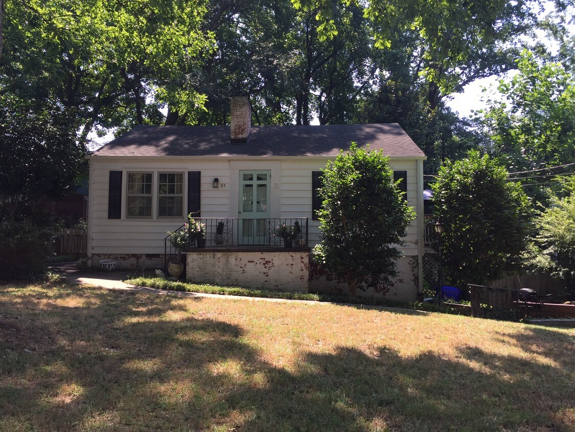 Primary Photo - 27 Oakview Dr