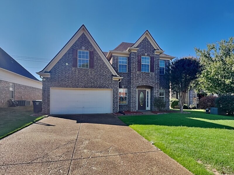 Photo - 2283 Purple Leaf Cv