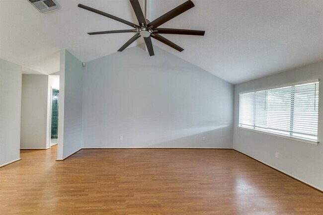 Building Photo - 7218 Ridgeberry Dr