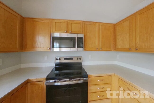Building Photo - 4117 W 30th St Pl