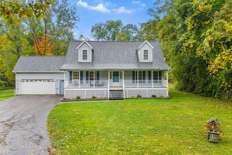 Building Photo - 269 South Rd