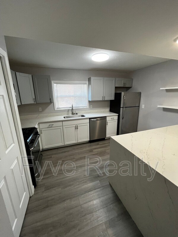 Building Photo - 31623 N Marginal Dr