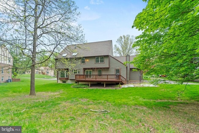 Foto del edificio - 10317 HICKORY Dr