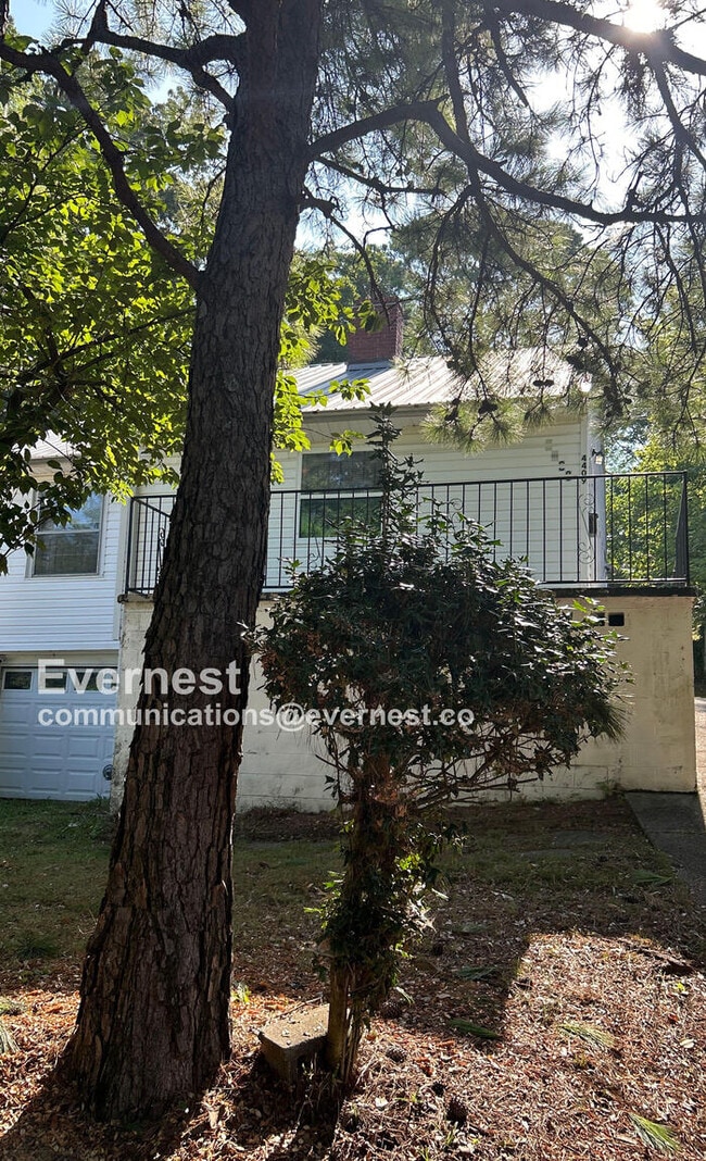 Building Photo - 4409 Ave I