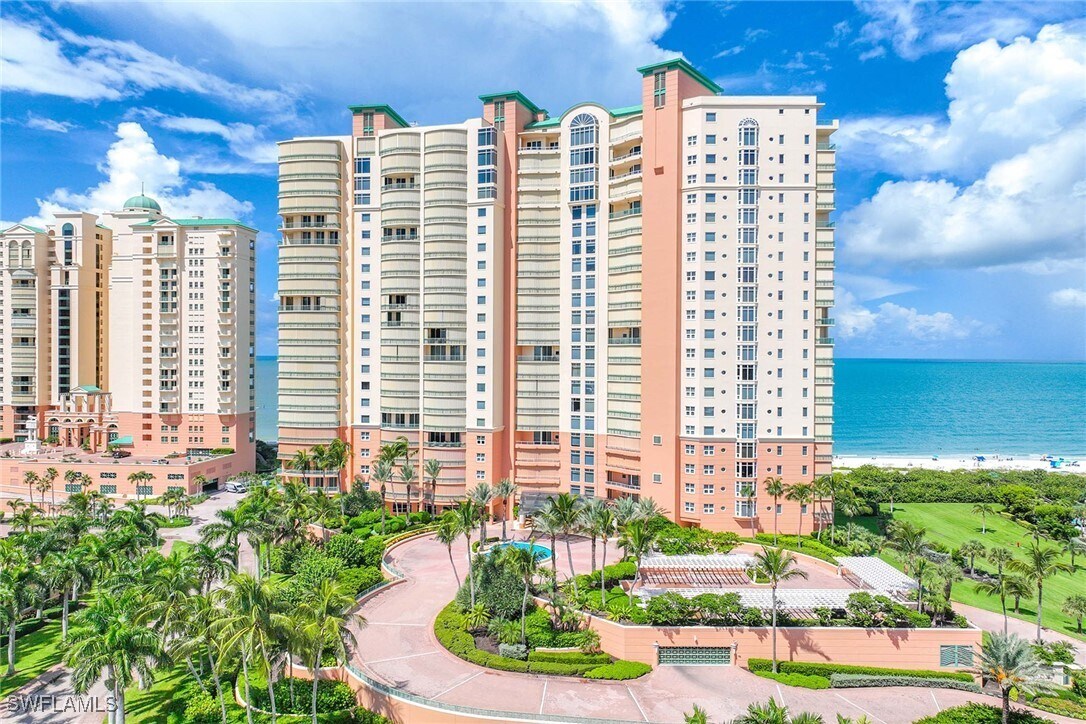 Foto principal - 940 Cape Marco Dr