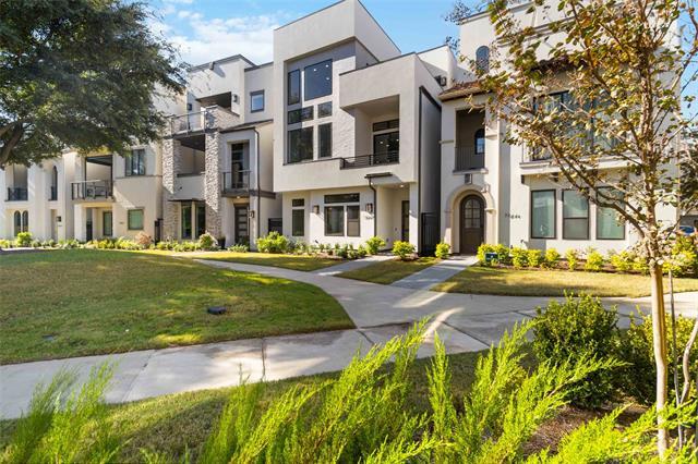 Foto del edificio - 7840 Secluded Ave